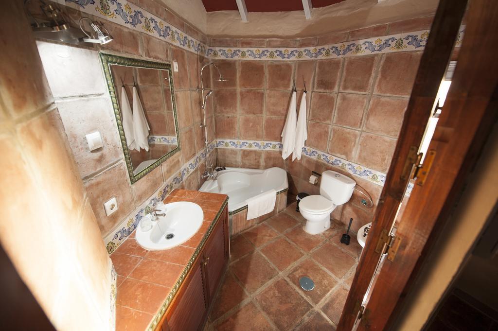 Amarna Conil Pension Conil De La Frontera Buitenkant foto